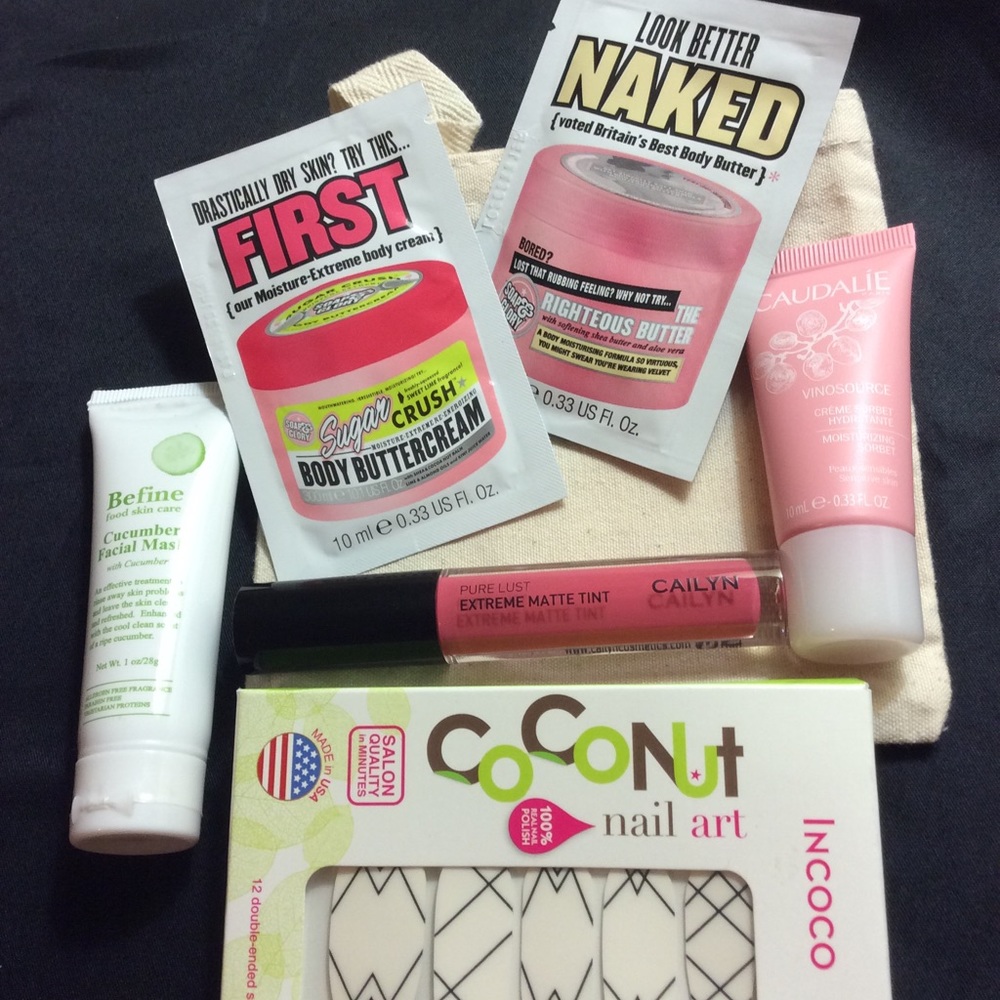 ‼️Beauty bag w/ assorted samples and reusable bag